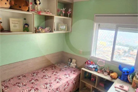 Apartamento de 82m² cm 3 quartos e 2 vagas, à venda no Condomínio Alpes da Serra, no Picanço, Guarulhos.