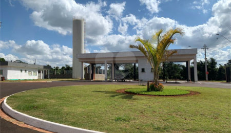Terreno à venda em Residencial Samambaia, São Carlos, SP