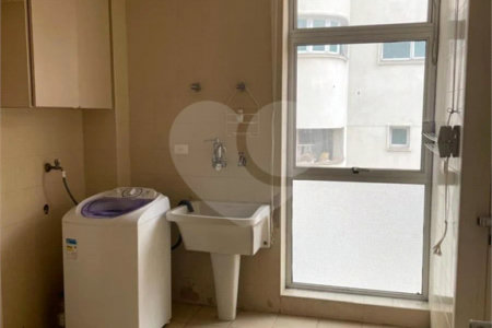 Apartamento à venda com 3 quartos, sendo 1 suíte, em Cerqueira César, São Paulo, SP