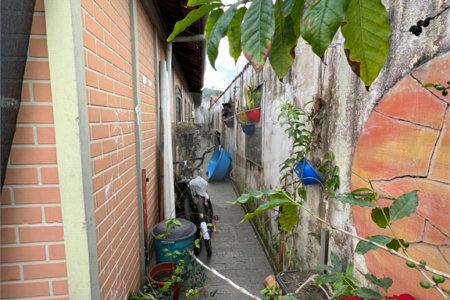 Casa à venda com 4 quartos, sendo 1 suíte,  em Jardim Ponte Grande, Mogi das Cruzes, SP