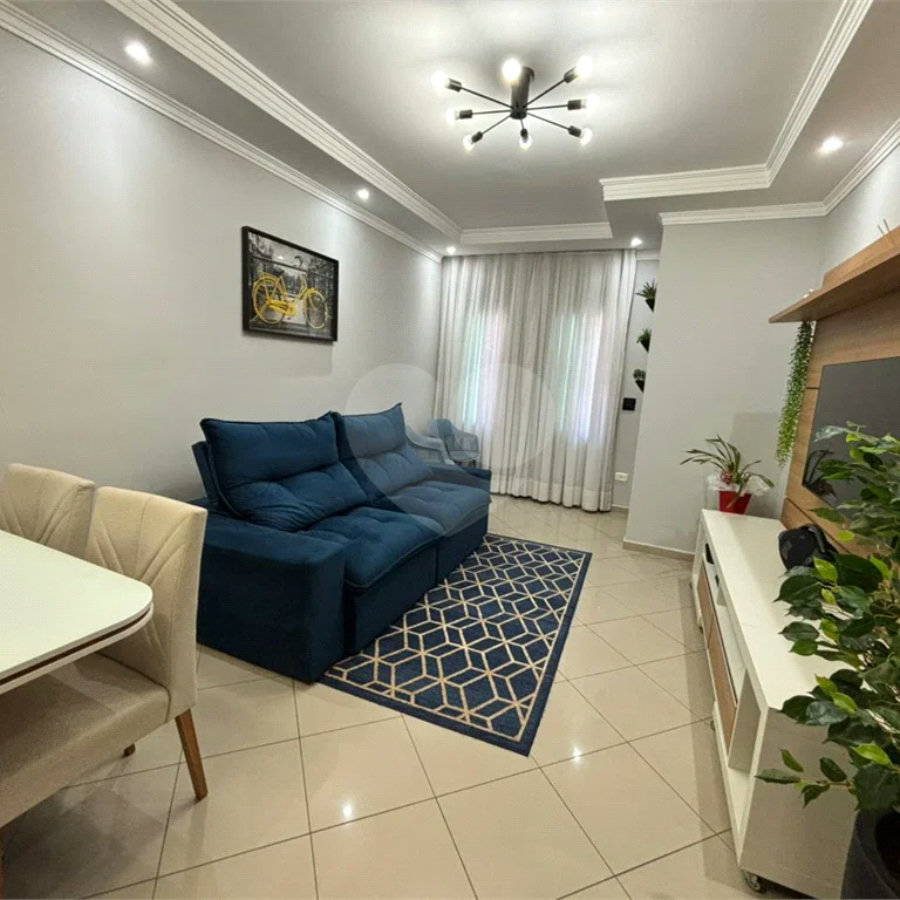 Casa à venda com 3 quartos, sendo 1 suíte, no condomínio Mira Estrela, São Paulo - SP
