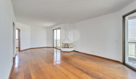 Apartamento à venda com 2 quartos, sendo 1 suíte,  em Campo Belo, São Paulo, SP