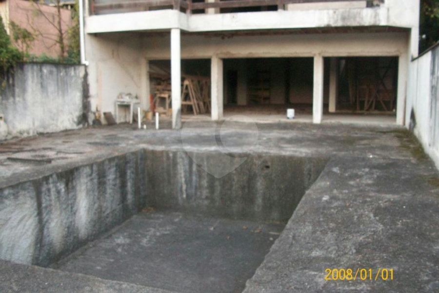 Sobrado à venda com 3 suítes em Tremembé, São Paulo, SP