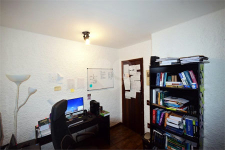 Casa à venda com 5 quartos, sendo 1 suíte, no condomínio Vivendas, Rio de Janeiro - RJ