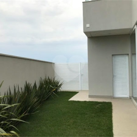 Casa à venda com 3 quartos, sendo 1 suíte, no condomínio Residencial Central Parque, Salto - SP