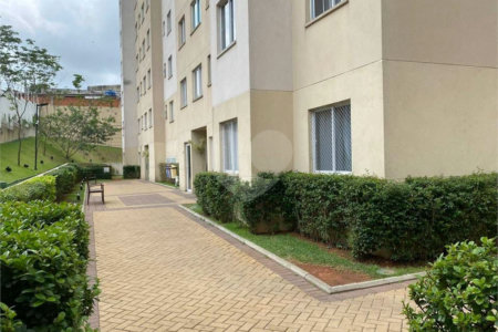 Apartamento à venda com 2 quartos em Vila Zat, São Paulo, SP