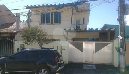 Casa à venda com 4 quartos em Campo Grande, Rio de Janeiro, RJ