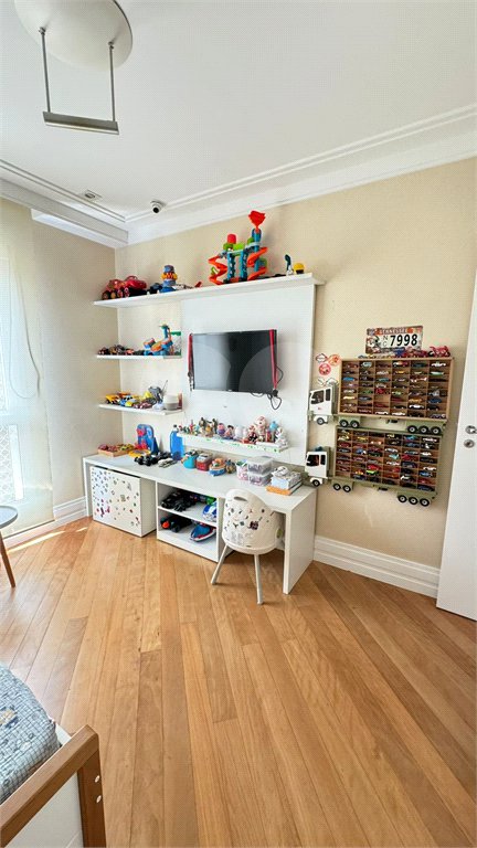 Apartamento à venda com 3 suítes em Moema, São Paulo, SP