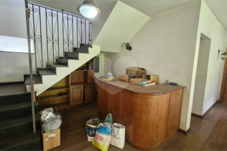 Sobrado à venda com 3 quartos, sendo 1 suíte, em Cidade São Francisco, São Paulo, SP
