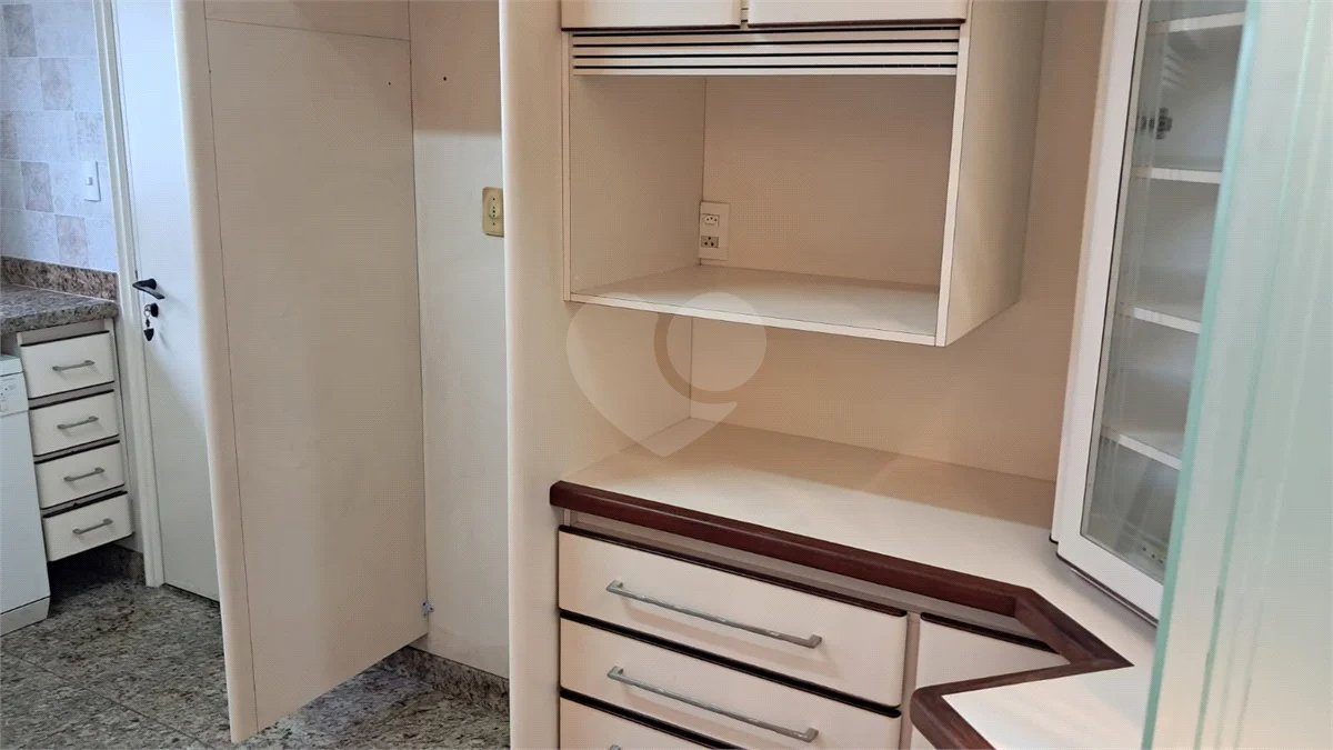 Apartamento à venda ou para alugar com 4 suítes em Santo Amaro, São Paulo, SP