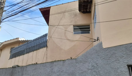 Sobrado à venda com 6 quartos em Jardim Quarto Centenário, Mauá, SP