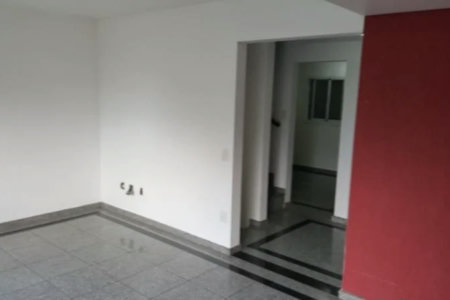 Casa à venda com 3 quartos, sendo 1 suíte, em Vila São Silvestre, São Paulo, SP