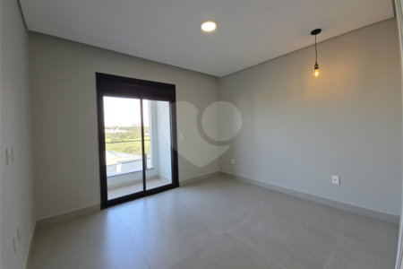Casa à venda com 3 suítes no condomínio Helena Maria, Sorocaba - SP