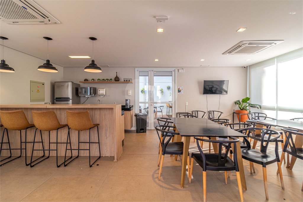 Apartamento à venda com 2 quartos em Santo Amaro, São Paulo, SP