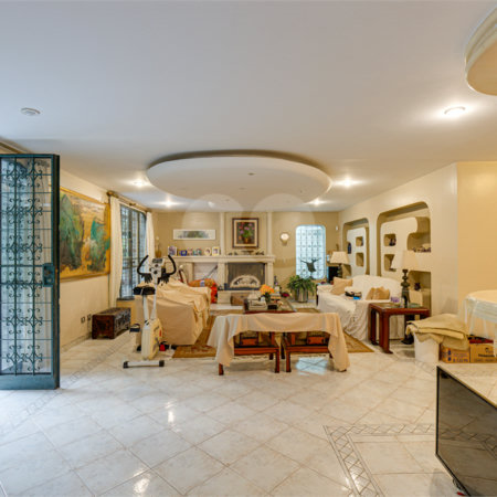 Sobrado à venda com 4 quartos, sendo 1 suíte, em Chácara Monte Alegre, São Paulo, SP