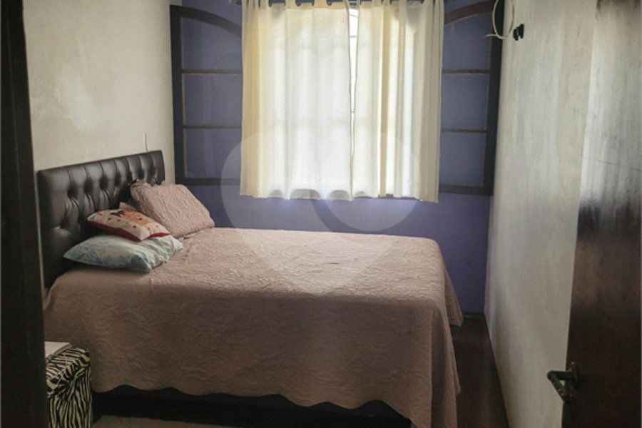 Sobrado à venda com 3 quartos, sendo 1 suíte,  em Tremembé, São Paulo, SP