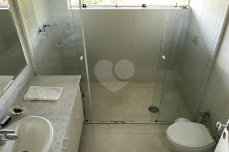 Casa à venda com 3 quartos, sendo 1 suíte, em Guarapiranga, São Paulo, SP