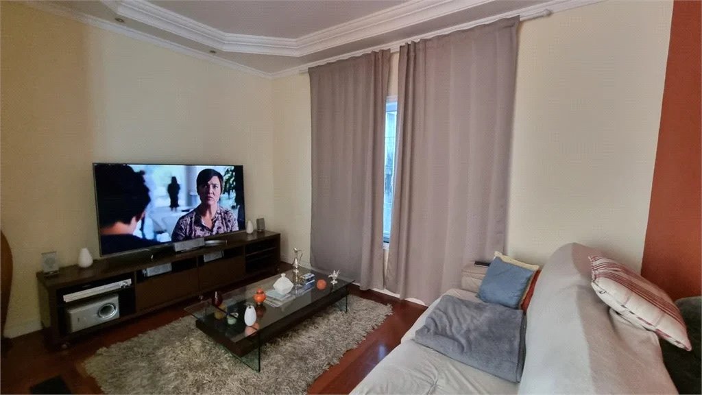 Casa à venda com 3 suítes em Jardim Trussardi, São Paulo, SP