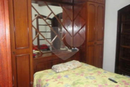 Sobrado à venda com 3 quartos em Vila Maria Alta, São Paulo, SP