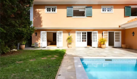 Casa à venda com 4 suítes em Jardim Leonor, São Paulo, SP