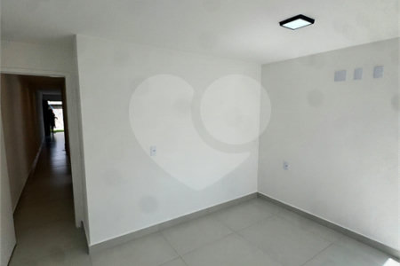 Casa à venda com 2 quartos, sendo 1 suíte, em Pedra de Guaratiba, Rio de Janeiro, RJ