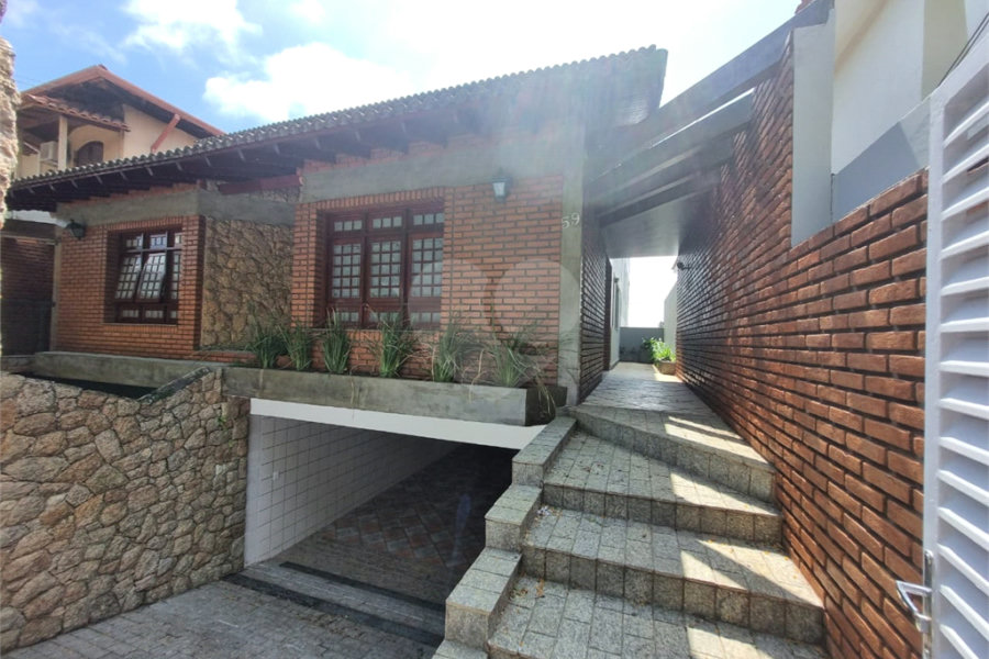 Sobrado à venda com 3 quartos, sendo 1 suíte, em City Recanto Anastácio, São Paulo, SP