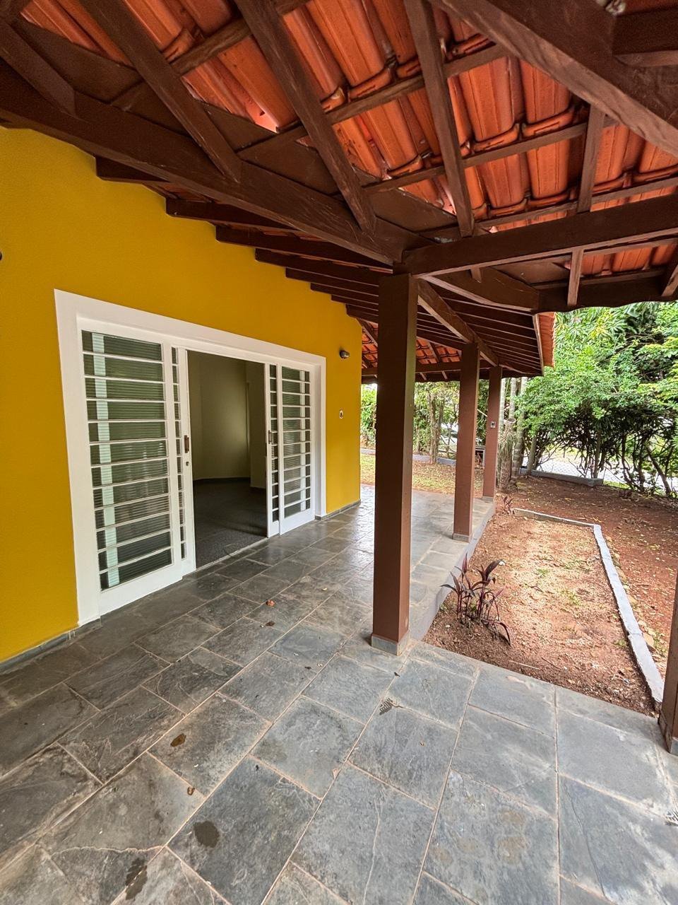 Chácara à venda com 3 quartos, sendo 1 suíte, em Bosque, Vinhedo, SP