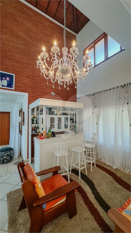Casa à venda com 4 suítes no condomínio Monte Belo, Salto - SP