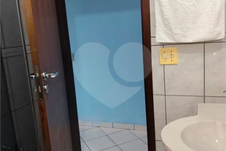 Casa à venda com 3 quartos em Jardim Santa Clara, Guarulhos, SP