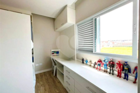 Sobrado à venda com 3 quartos, sendo 1 suíte,  em Residencial Jardim Nathália, Sorocaba, SP