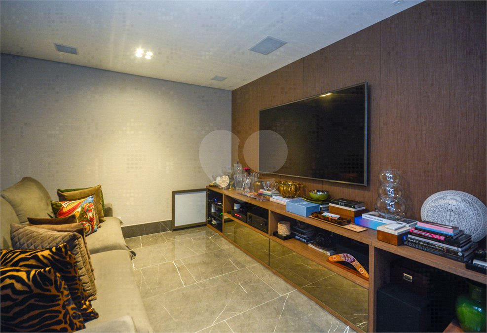 Apartamento à venda com 3 suítes em Jardim Fonte do Morumbi, São Paulo, SP