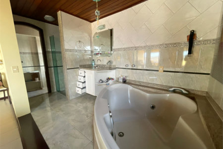 Casa em condomínio à venda com 4 suítes em Albatroz, Armação dos Búzios, RJ