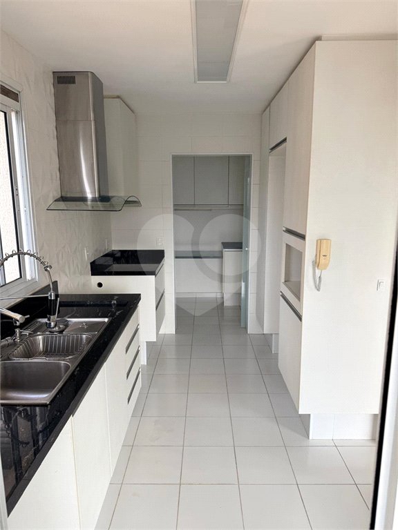 Apartamento à venda com 3 suítes em Vila Andrade, São Paulo, SP