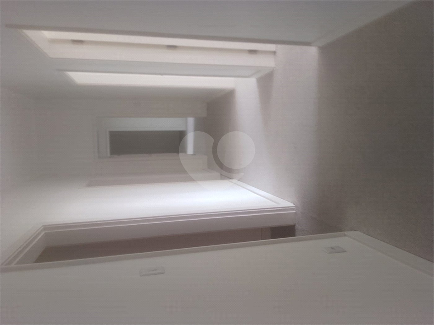 Apartamento à venda com 4 quartos, sendo 1 suíte, em República, São Paulo, SP