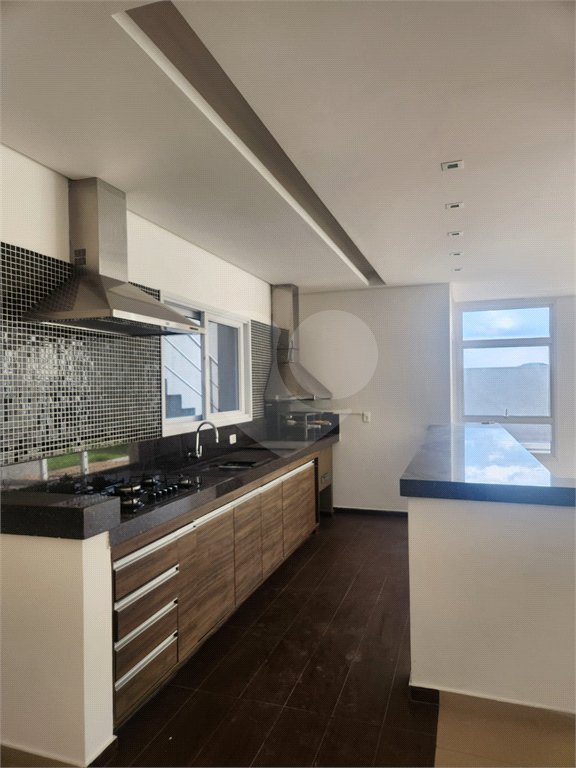 Casa à venda ou para alugar com 4 suítes no condomínio Residencial Jaguary, São José dos Campos - SP