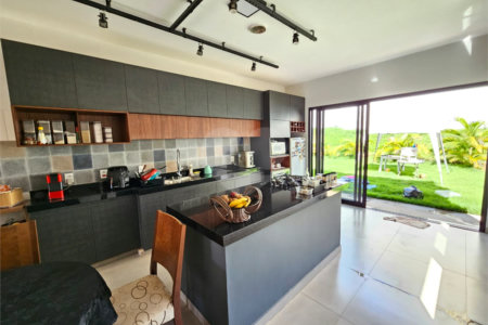 Casa à venda com 2 quartos, sendo 1 suíte, em Alto da Boa Vista, Ribeirão Preto, SP
