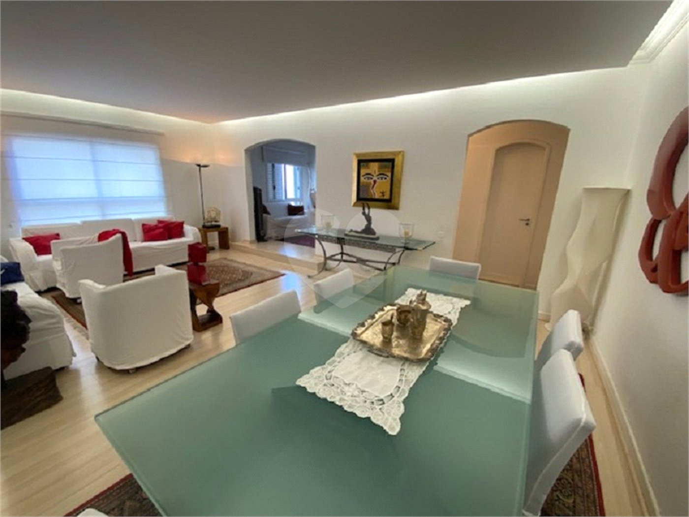 Apartamento à venda com 3 quartos, sendo 1 suíte, em Itaim Bibi, São Paulo, SP