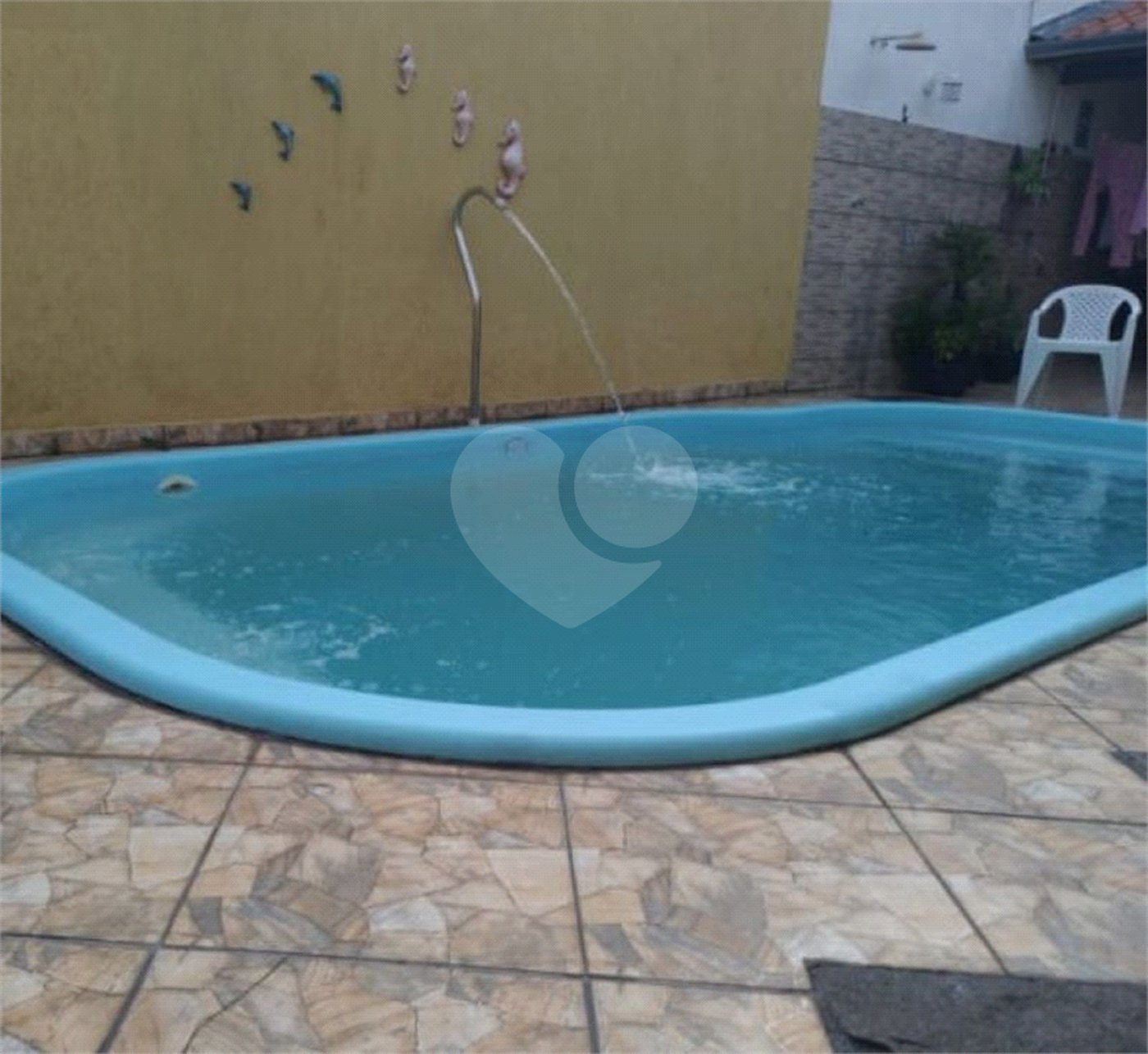 Casa à venda com 4 quartos, sendo 1 suíte, em Cidade Kemel, Poá, SP