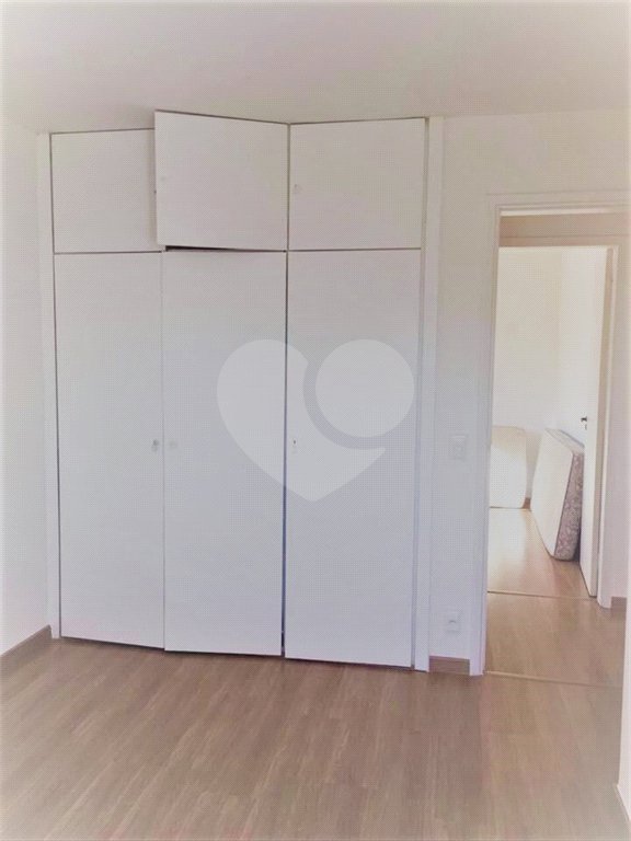 Apartamento à venda com 3 quartos, sendo 1 suíte, em Vila Mariana, São Paulo, SP