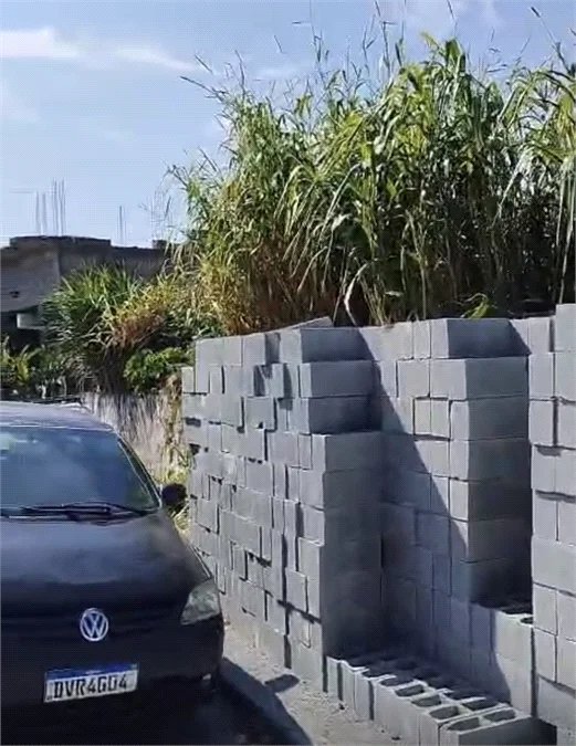 Terreno à venda em Jardim Maria Rosa, Taboão da Serra, SP