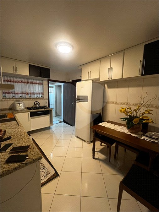 Sobrado à venda com 5 quartos, sendo 3 suítes, em Jardim Jaraguá (são Domingos), São Paulo, SP