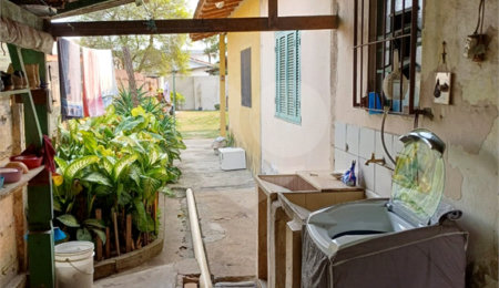 Casa à venda com 2 quartos em Vila Bernadotti, Mogi das Cruzes, SP