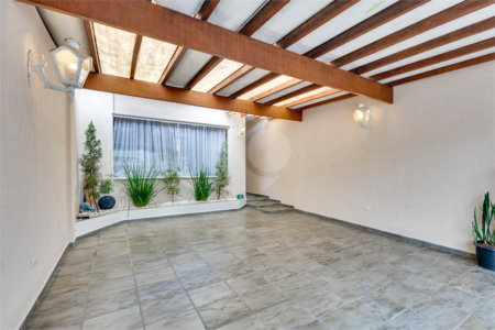 Sobrado à venda com 3 quartos, sendo 1 suíte, em Jardim Marajoara, São Paulo, SP
