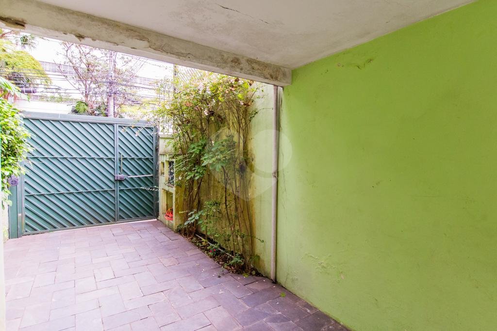 Sobrado à venda com 3 quartos, sendo 1 suíte, em Brooklin, São Paulo, SP