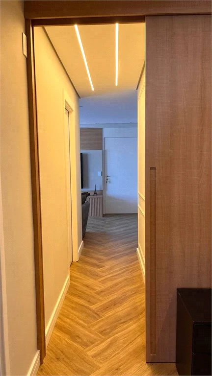 Apartamento à venda com 4 quartos, sendo 1 suíte,  em Jardim Vazani, São Paulo, SP