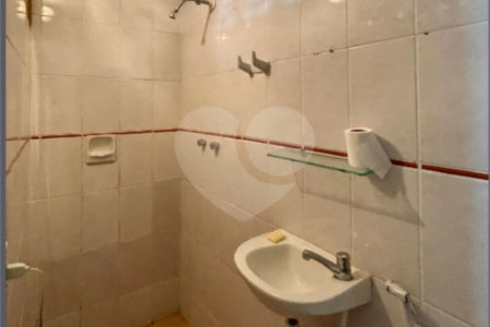 Casa à venda com 4 quartos, sendo 1 suíte, em Lagoa, Rio de Janeiro, RJ