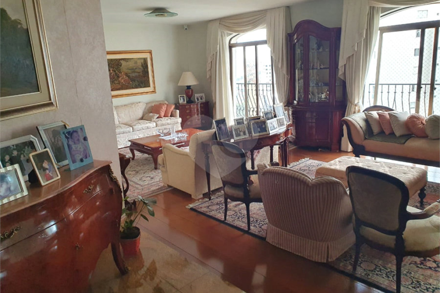 Apartamento à venda com 3 suítes em Santana, São Paulo, SP