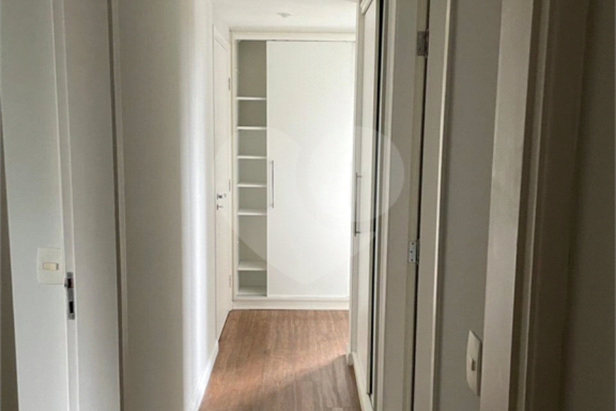 Apartamento à venda com 3 suítes em Campo Belo, São Paulo, SP