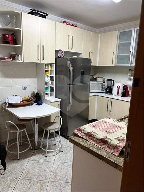Casa à venda com 3 quartos, sendo 2 suítes, no condomínio Palmas, São Paulo - SP