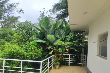 Casa à venda com 3 quartos, sendo 1 suíte, no condomínio Clube Florada Suzano, Suzano - SP